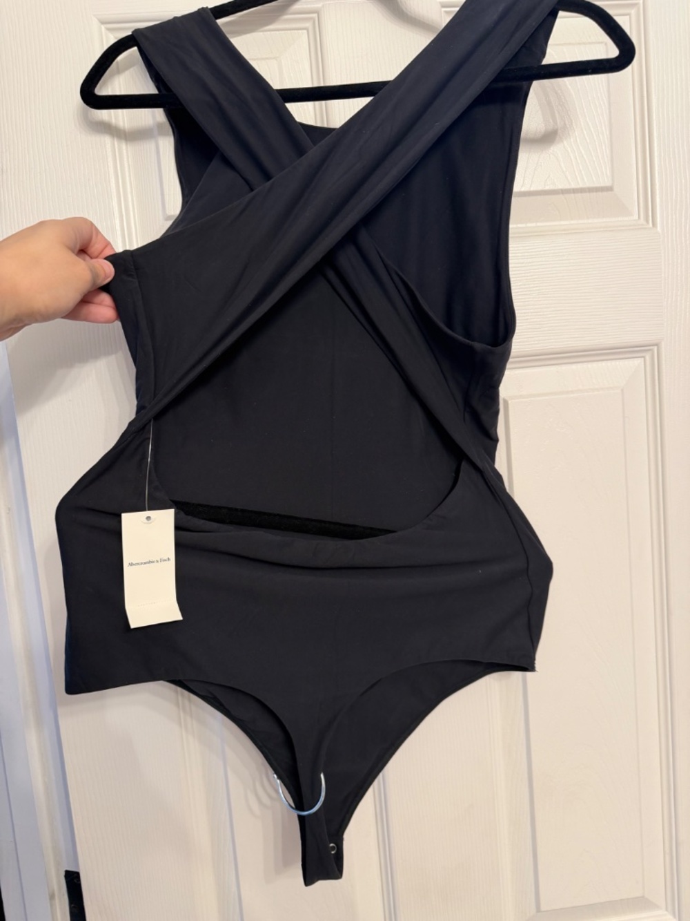 Abercrombie and Fitch Soft Matte Seamless Cross-Back Shell Bodysuit - size M - Picture 5 of 7